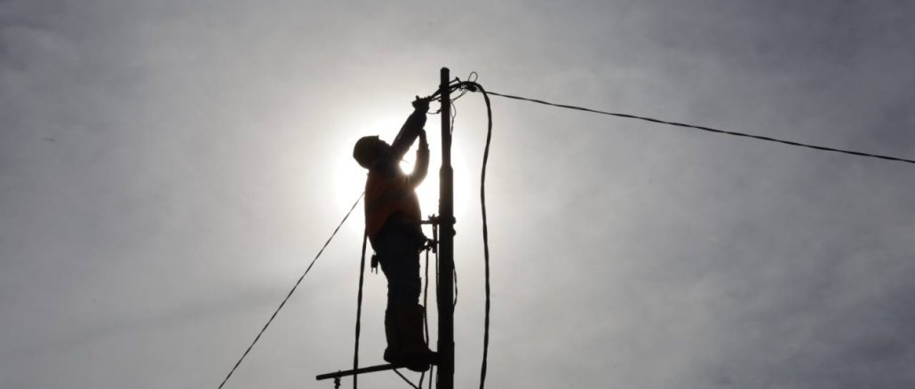 Paraguay Convicts Two Bitcoin Miners to Jail Sentences for Large-Scale Energy Theft